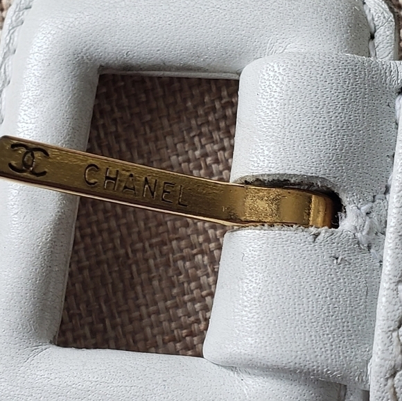 Chanel authentic leather belt. Size small Price FIRM. - Picture 3 of 14